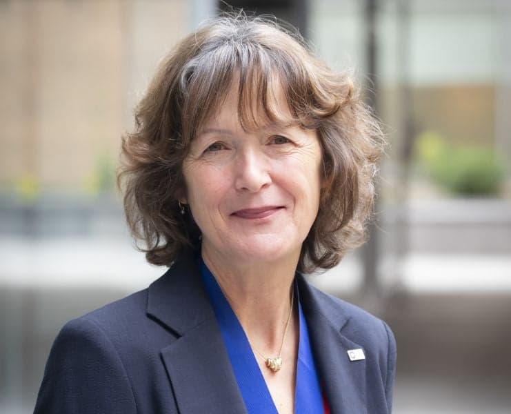 dc7d526d-7c86-439e-83cc-48dc687e2096